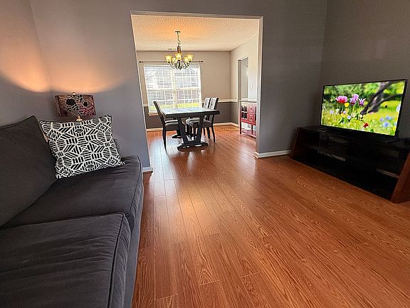 4th image of 3439 Colony Mill Rd