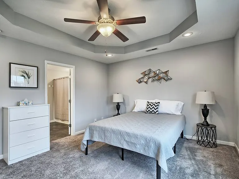 Azalea Dr — Photo 3