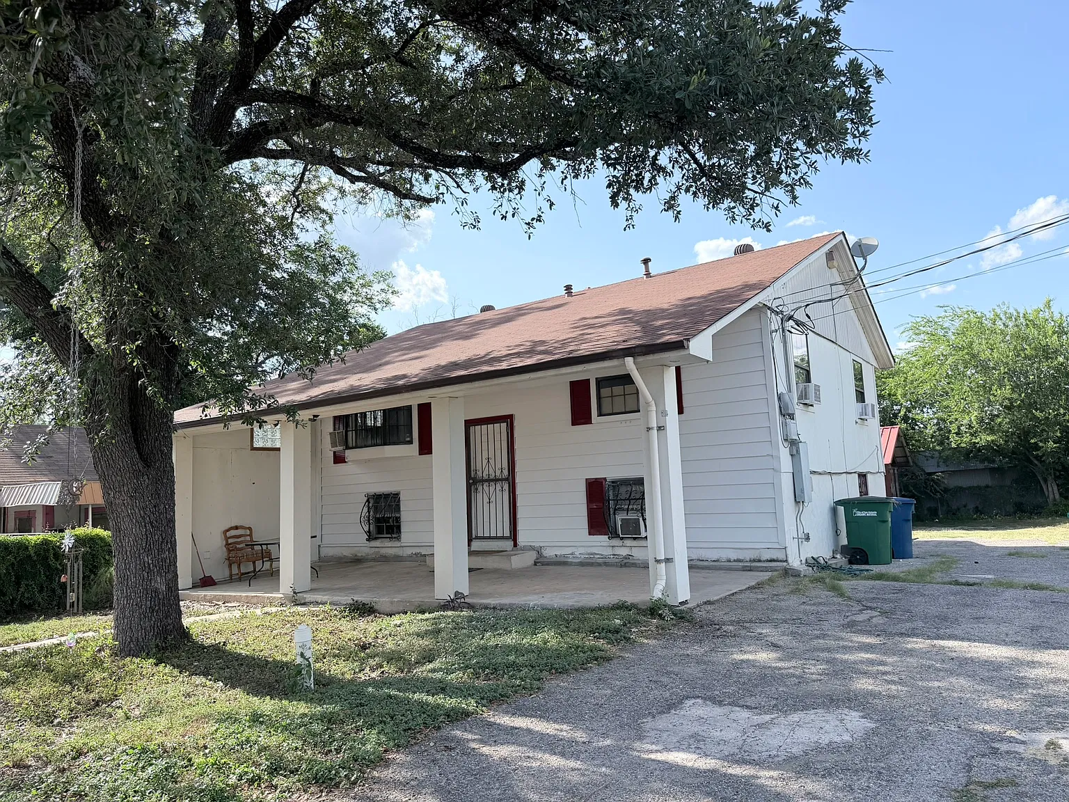 2 bed, 633 sqft, $925 — Photo 1