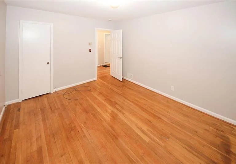 5075 Winters Chapel Rd — Photo 30