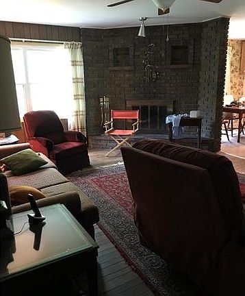 5th image of 321 Wildforest Dr