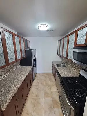 3rd image of 2828 W 16th St #2H