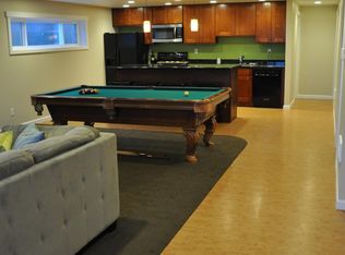 2205 S 252nd St, Des Moines, WA 98198