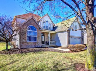 2824 McDuffee Cir, North Aurora, IL 60542