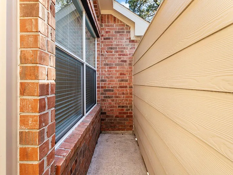 31 Auburn Path Dr — Photo 21