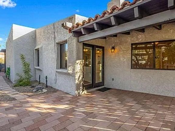 3rd image of 4560 E Paseo La Casita