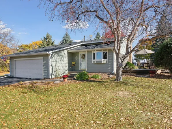 2890 Weston Ln N, Plymouth, MN 55447