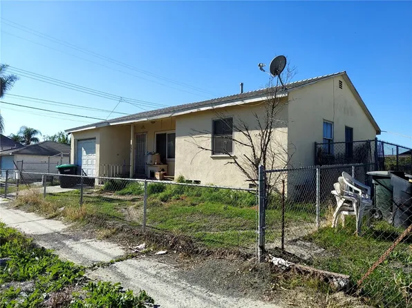 472 E St, Colton, CA 92324