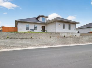 450 Knollcrest Ct, Lewiston, ID 83501