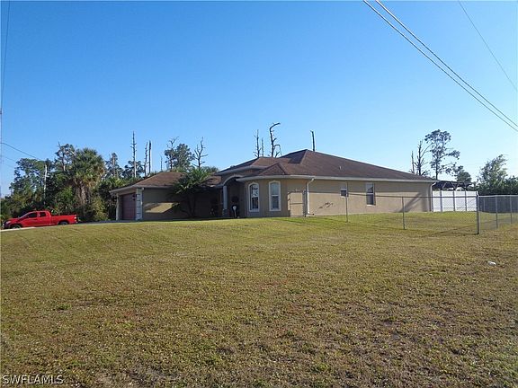 5th image of 2635 Queen Dr