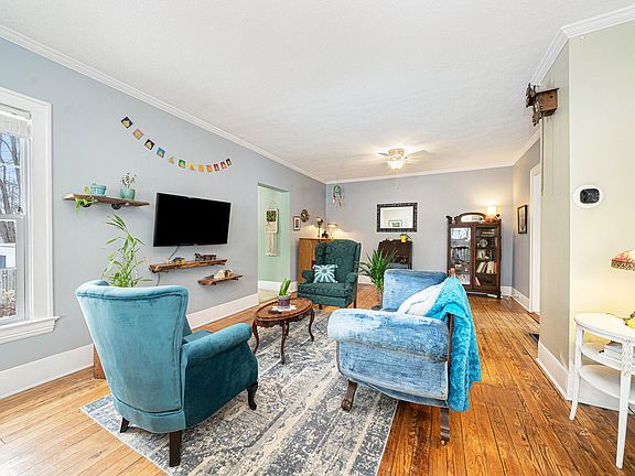 3rd image of 452 Stowell St NW