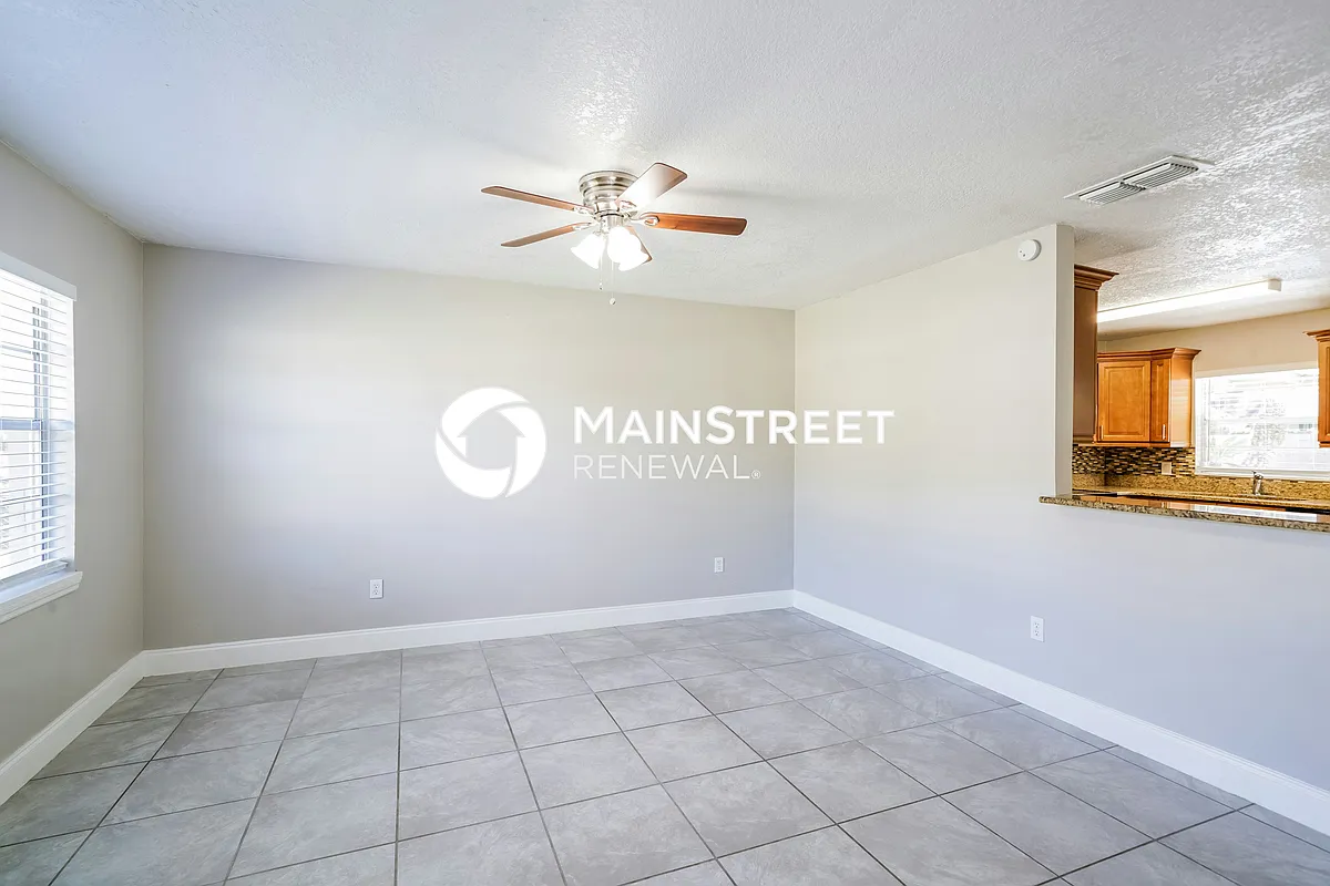 Living Room - 1532 Ormond Ave