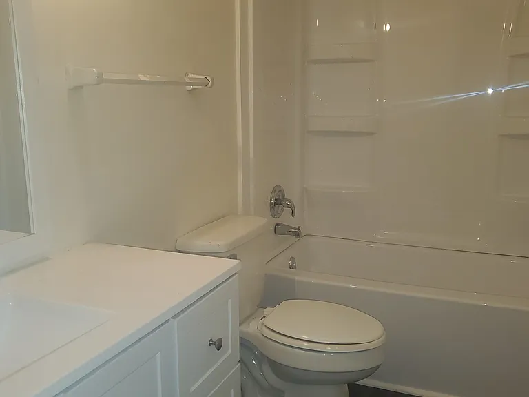 1425 Villa Ct #4 — Photo 10
