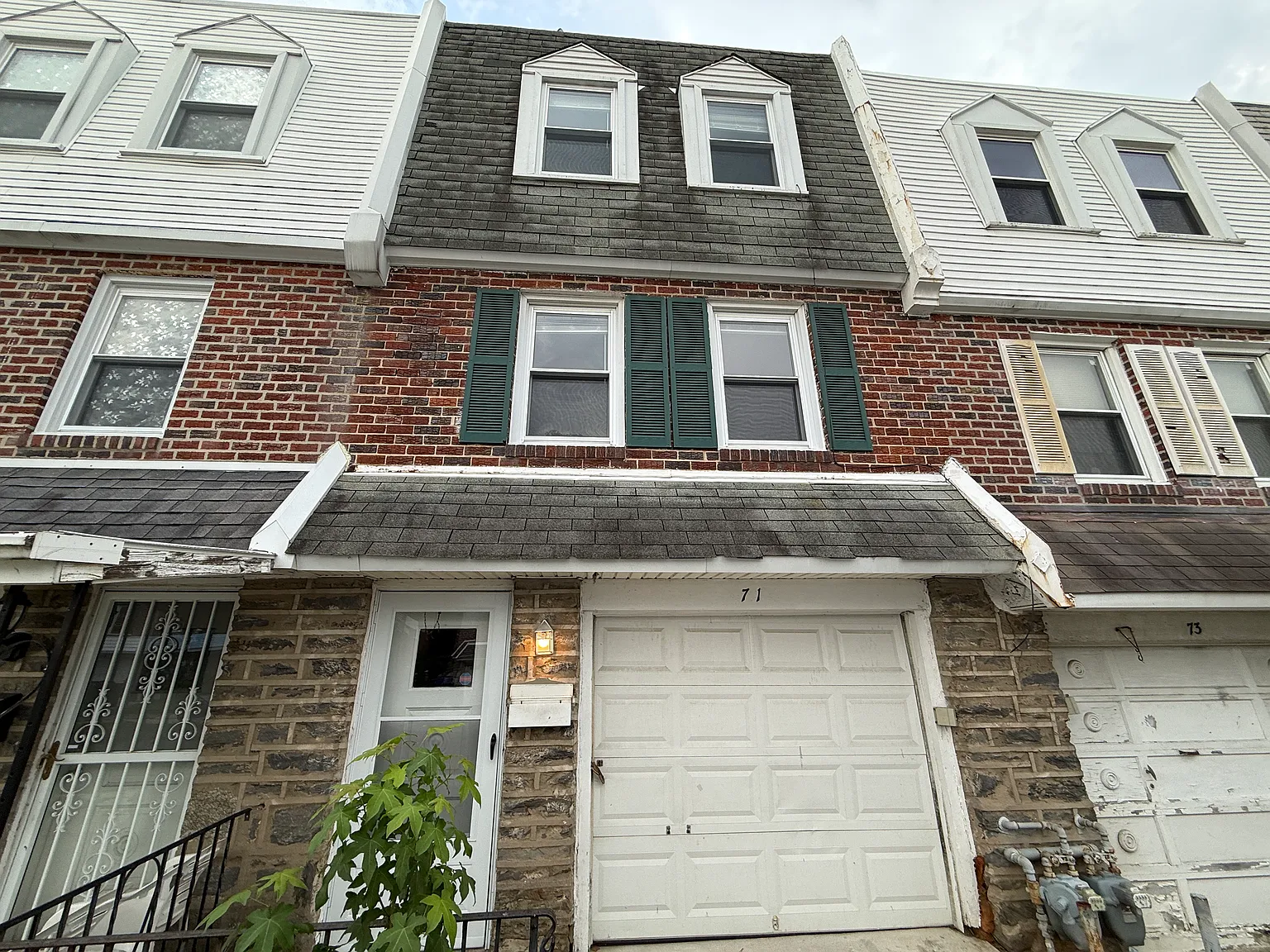 71 Suburban Drive — Photo 1