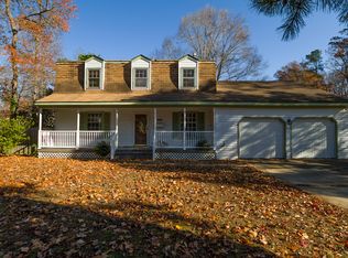 916 Healey Dr, Newport News, VA 23608