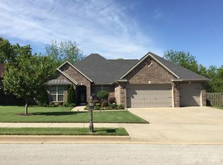 4218 Carriage Crossing Ln, Springdale, AR 72762