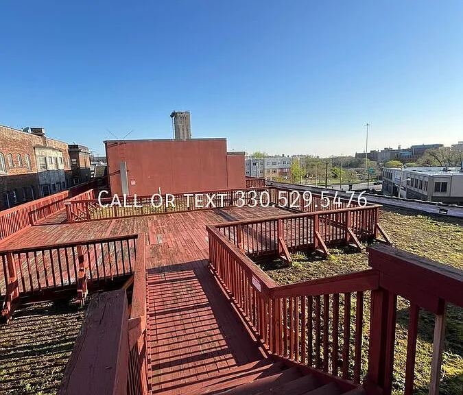 2404 Prospect Ave — Photo 15
