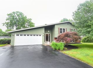 48 Sunset Trl, Fairport, NY 14450