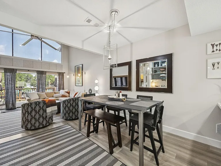 500 River Rd #106 — Photo 9