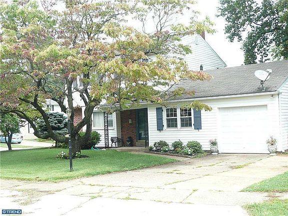 2nd image of 921 Naudain Ave
