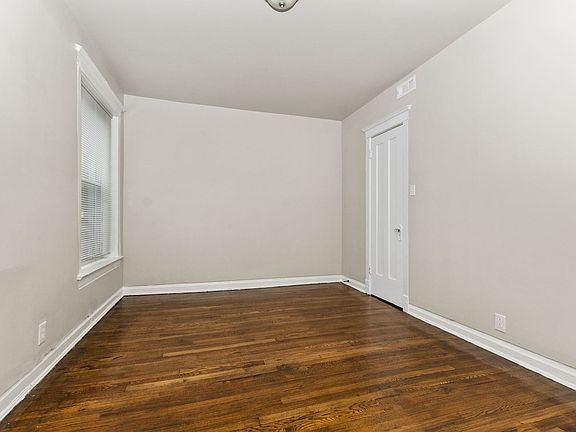 5th image of 6820 S Cornell Ave #3