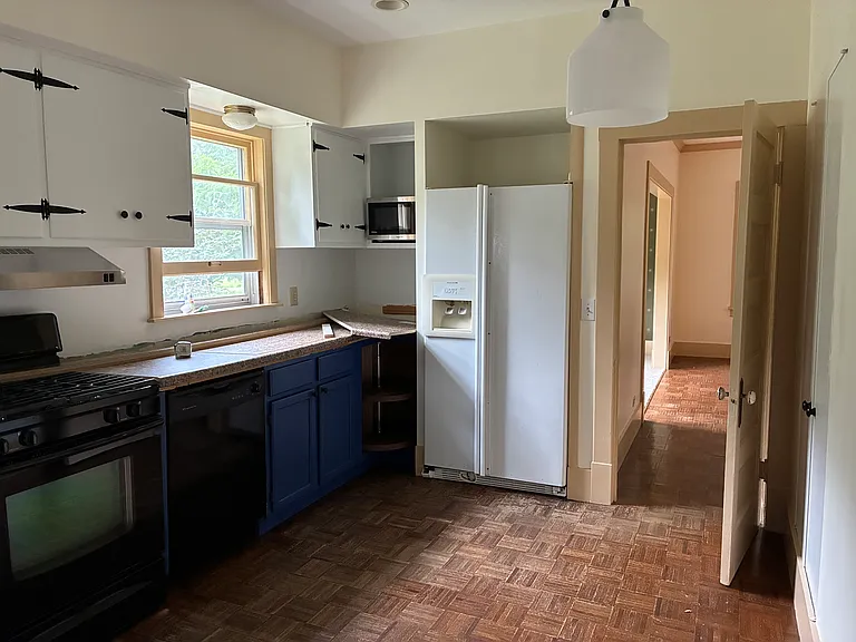 kitchen (under renovation still)