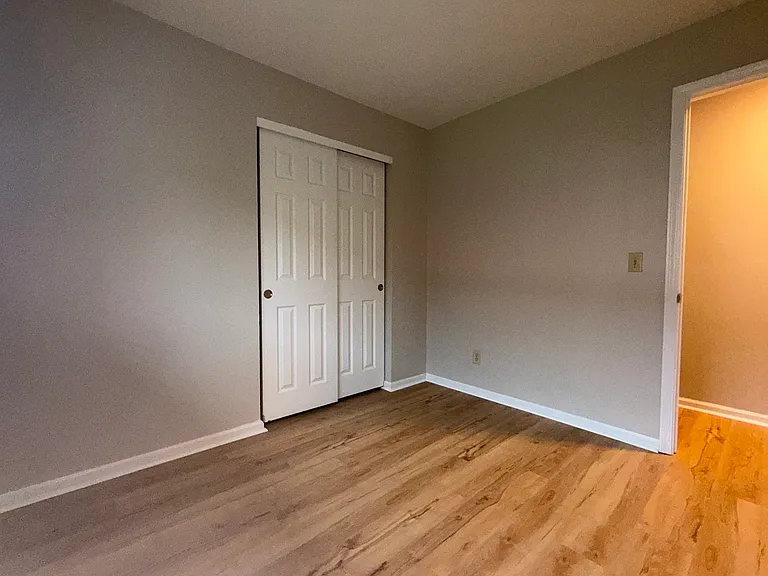 511 Diven Ln #511 — Photo 3