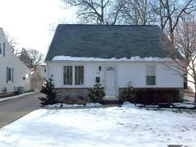 252 S Point Dr, Avon Lake, OH, 44012