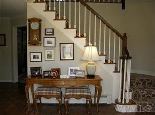 10 Woodcrest Dr, Armonk, NY 10504