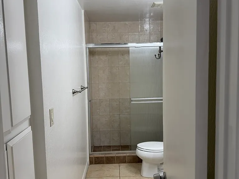 220 Oswego Ave #6 — Photo 20