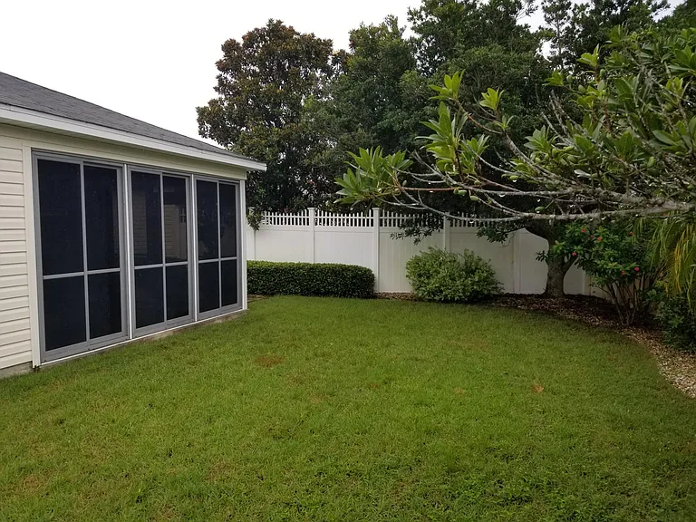 1255 Virginia Dr — Photo 9