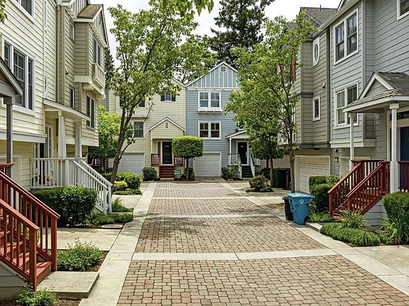 4th image of 562 Driscoll Pl