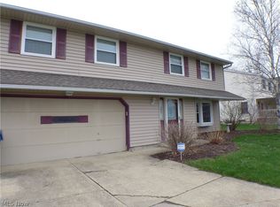 5448 Manning Cir, North Ridgeville, OH 44039