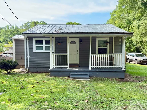 911 Henderson Ext, Athens, GA 30606
