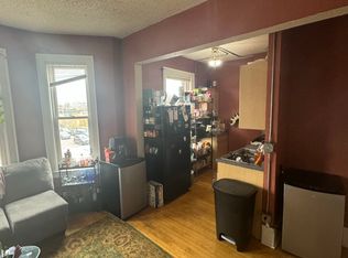 804 4th St SE #201, Minneapolis, MN 55414