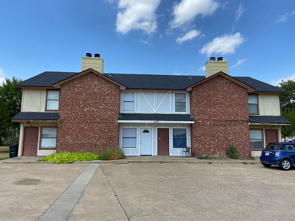 1st image of 219 Meadow Ct APT C