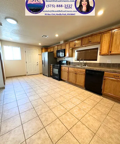 615 S Espina St — Photo 12