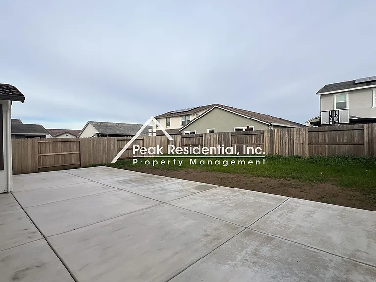 8349 Kyler Rd — Photo 38