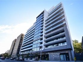 3018 Yonge St