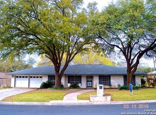 405 Balfour Dr, Windcrest, TX 78239