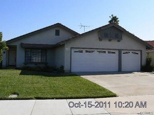 3rd image of 39590 Firethorn Ct