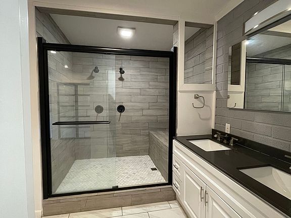 4th image of 6013 Hillandale Dr #6013