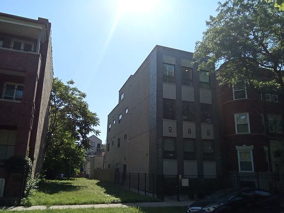 3rd image of 4743 S Saint Lawrence Ave Unit 1