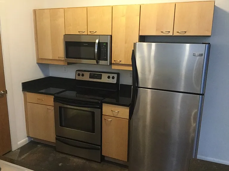 1011 W Marshall St #119 — Photo 3