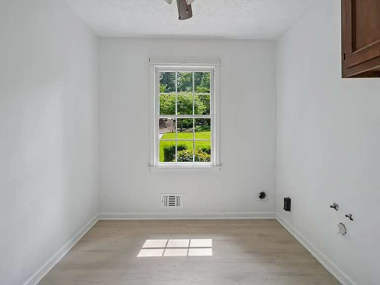 5132 Willow Point Pkwy — Photo 21