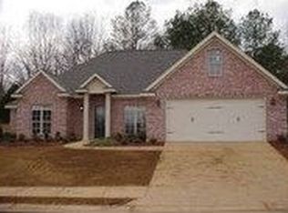 102 Laurel West Cv, Starkville, MS 39759