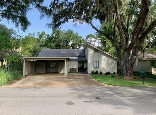 21 Water Oak Dr, Hilton Head Island, SC 29928