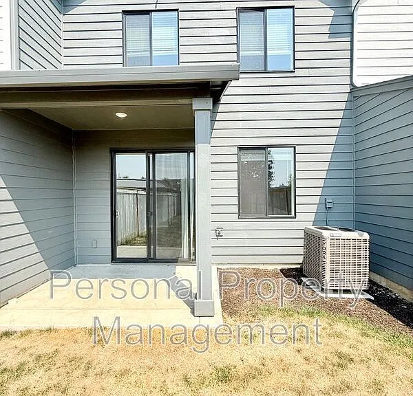 417 NE Repass Rd #2 — Photo 28