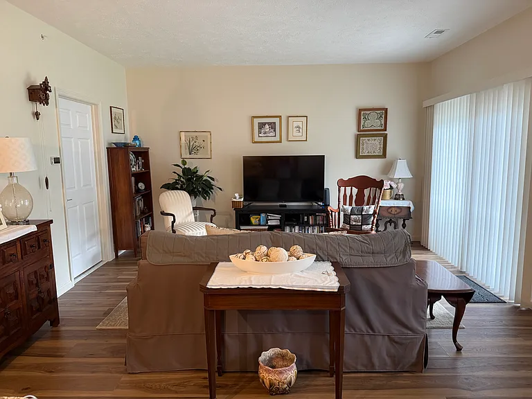 7540 Buckley Rd #111 — Photo 3
