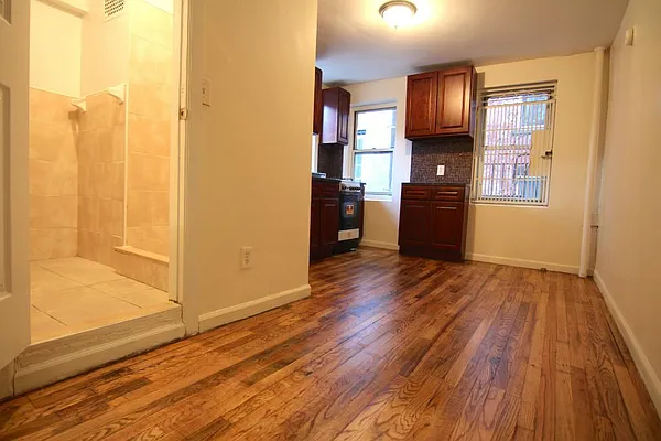 Rented by FirstService Realty (legacy) | media 30